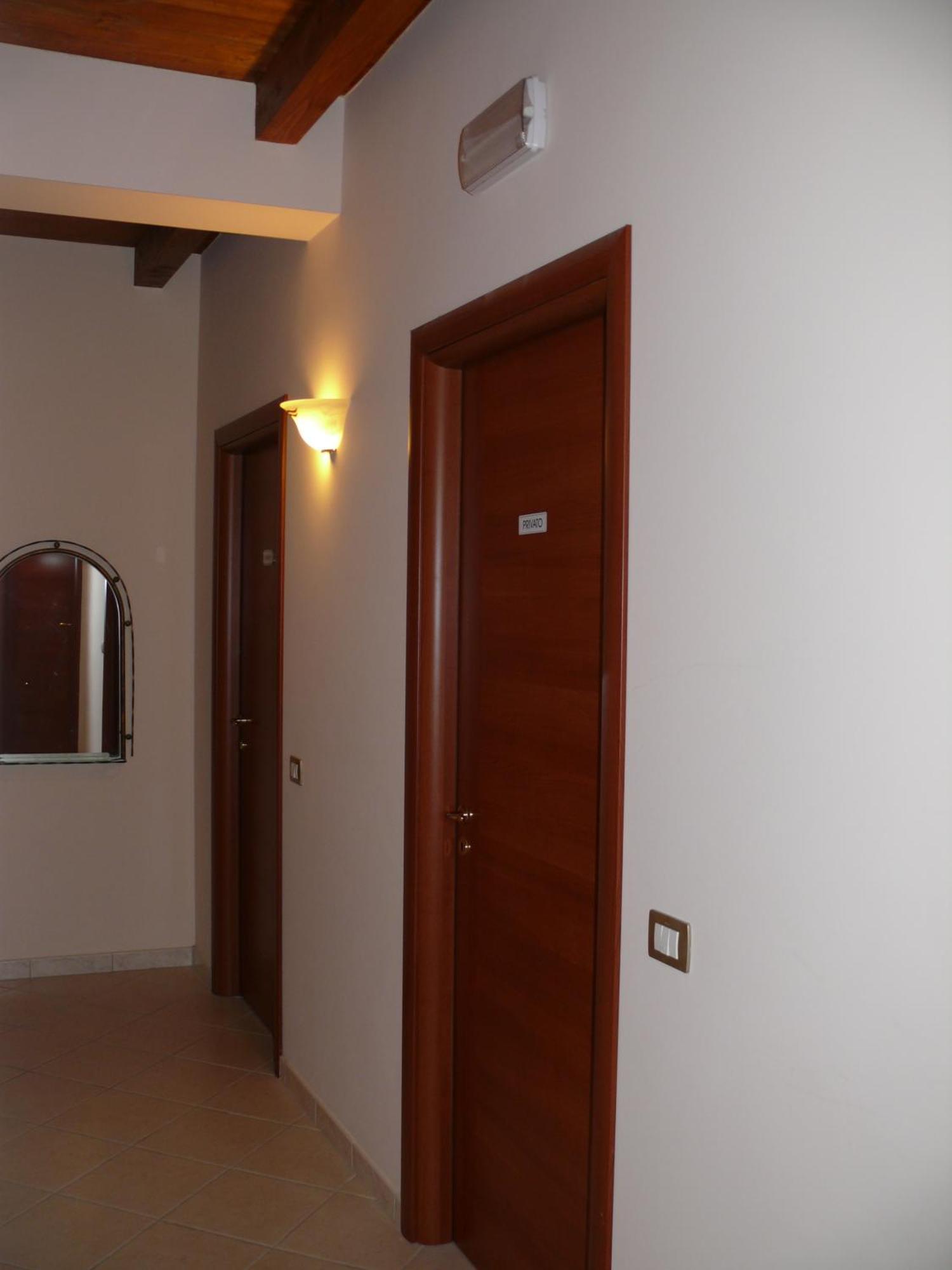 B&B La Vecchia Stazione Джойоза Йоника Екстериор снимка