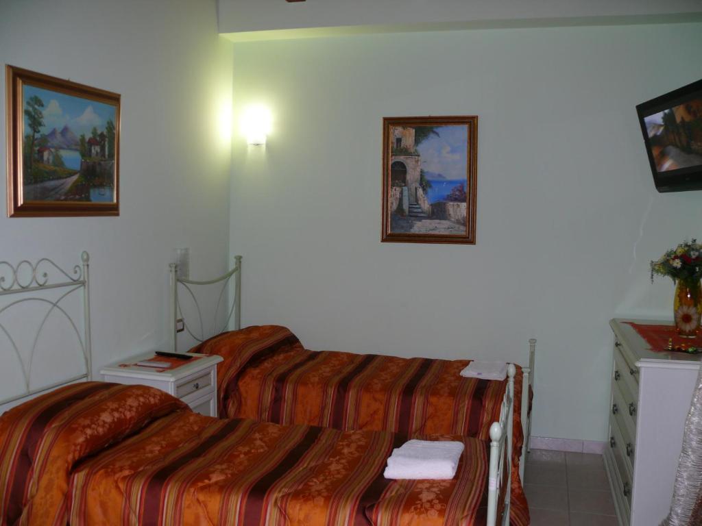 B&B La Vecchia Stazione Джойоза Йоника Стая снимка